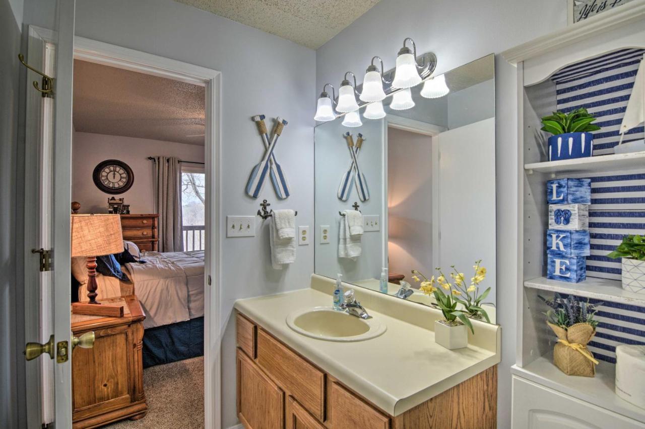 Reed Springs Condo With Furnished Deck And Pool Access Reeds Spring Extérieur photo