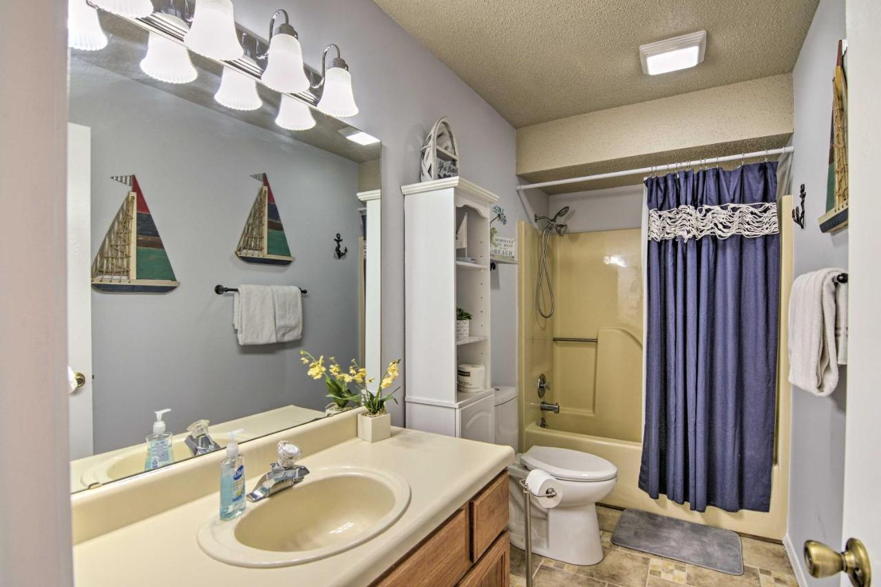 Reed Springs Condo With Furnished Deck And Pool Access Reeds Spring Extérieur photo